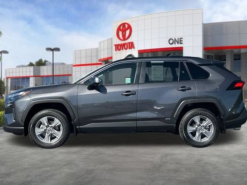 Used 2024 Toyota RAV4 LE AWD/4WD image 9