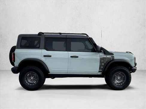 Used 2024 Ford Bronco Everglades AWD/4WD image 5