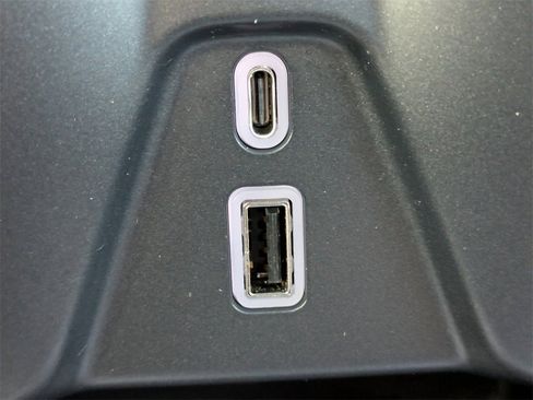 Used 2022 Chevrolet Blazer Premier w/ Enhanced Convenience Package image 31