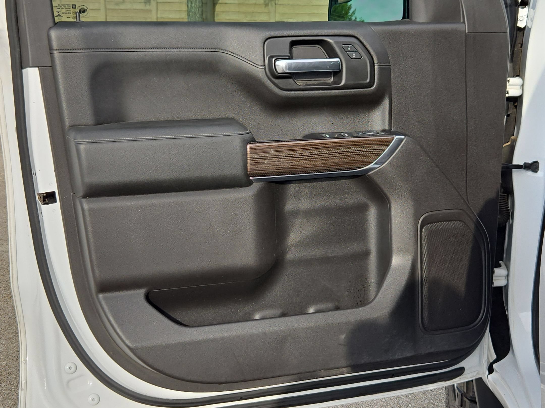Used 2019 Chevrolet Silverado 1500 LT w/ Texas Edition AWD/4WD image 10