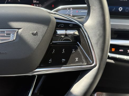 Used 2024 Cadillac Lyriq Sport AWD/4WD image 18