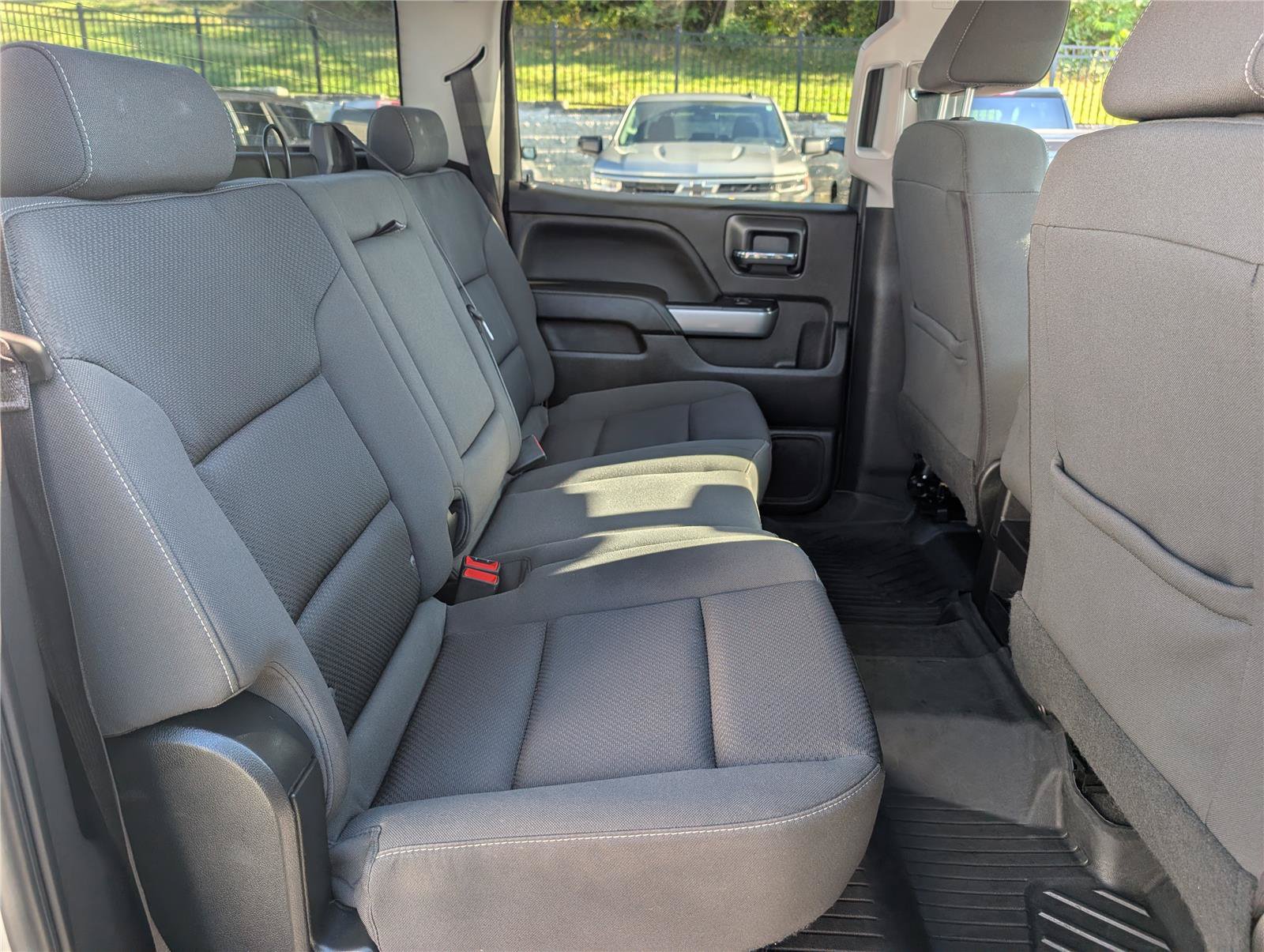 Used 2018 Chevrolet Silverado 1500 LT w/ All Star Edition AWD/4WD image 11
