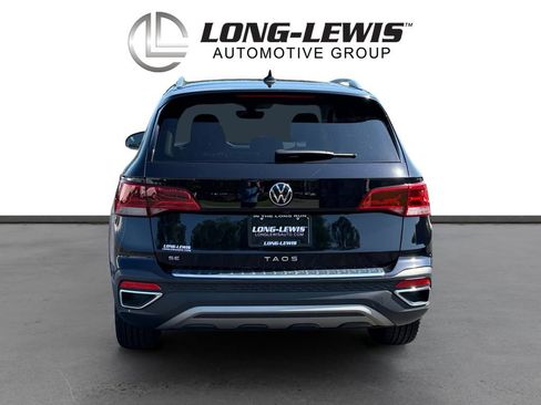 Used 2023 Volkswagen Taos SE FWD image 4