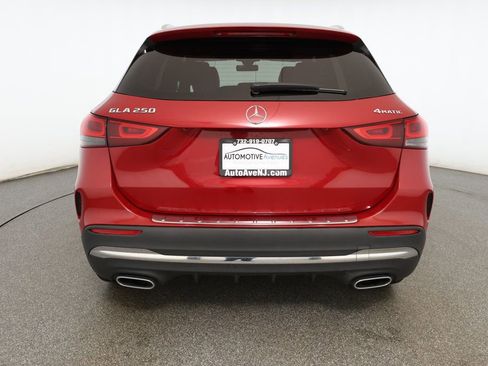 Used 2022 Mercedes-Benz GLA 250 4MATIC image 5