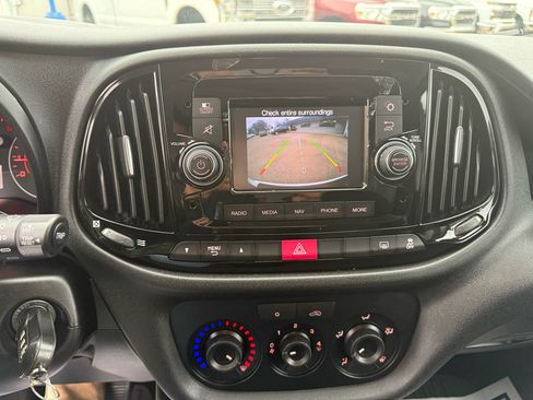 Used 2019 RAM ProMaster City Tradesman SLT image 15