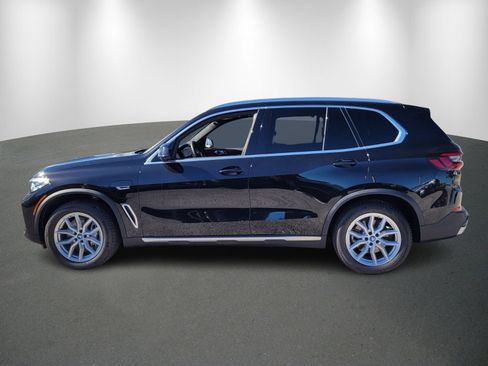 Used 2023 BMW X5 xDrive45e w/ Parking Assistance Package image 4