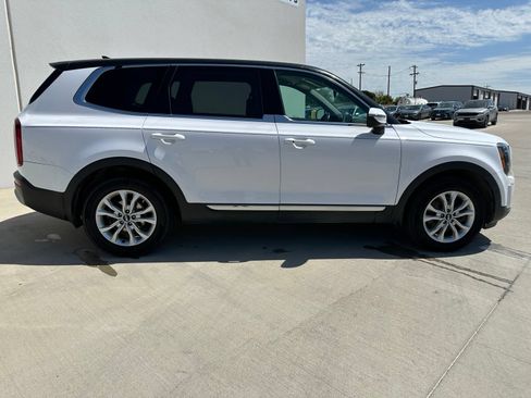 Used 2021 Kia Telluride LX FWD image 8