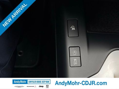 Used 2020 Jaguar E-PACE SE AWD/4WD image 25