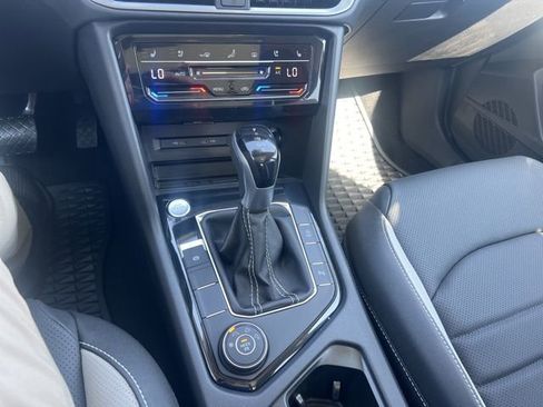 New 2025 Volkswagen Taos SEL image 12