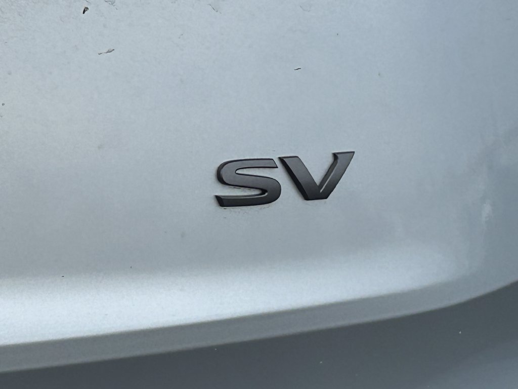 Used 2024 Nissan Rogue SV FWD image 5