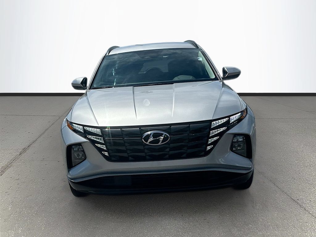 Used 2024 Hyundai Tucson SEL FWD image 2