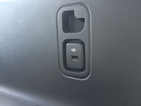 Certified 2023 Chevrolet Traverse Premier w/ LPO, 'HIT The Road' Package AWD/4WD image 25
