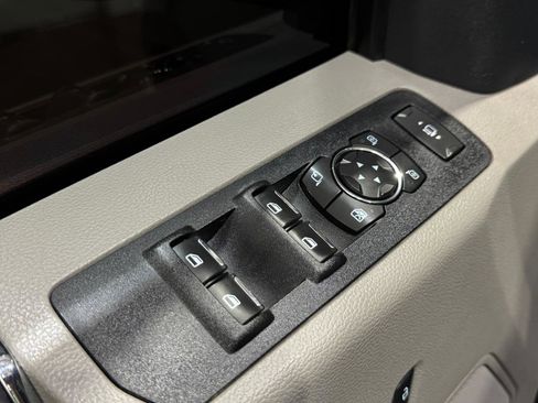 Used 2022 Ford F250 XLT w/ XLT Value Package AWD/4WD image 29
