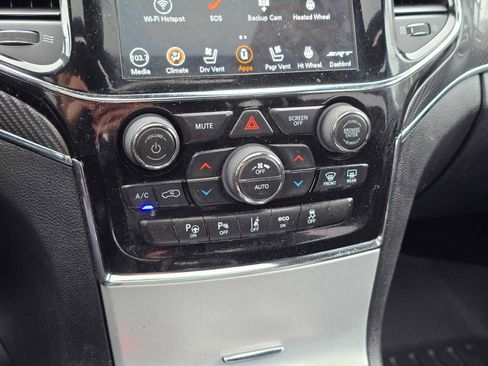 Used 2019 Jeep Grand Cherokee SRT image 24