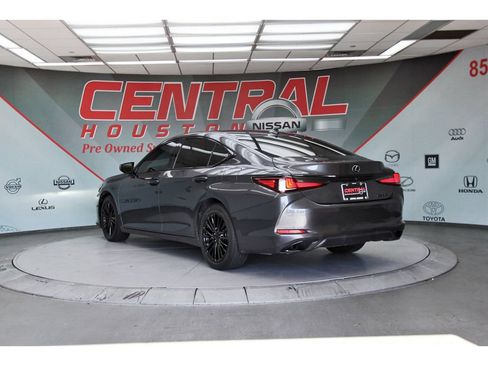 Used 2022 Lexus ES 350 w/ Premium Package FWD image 4