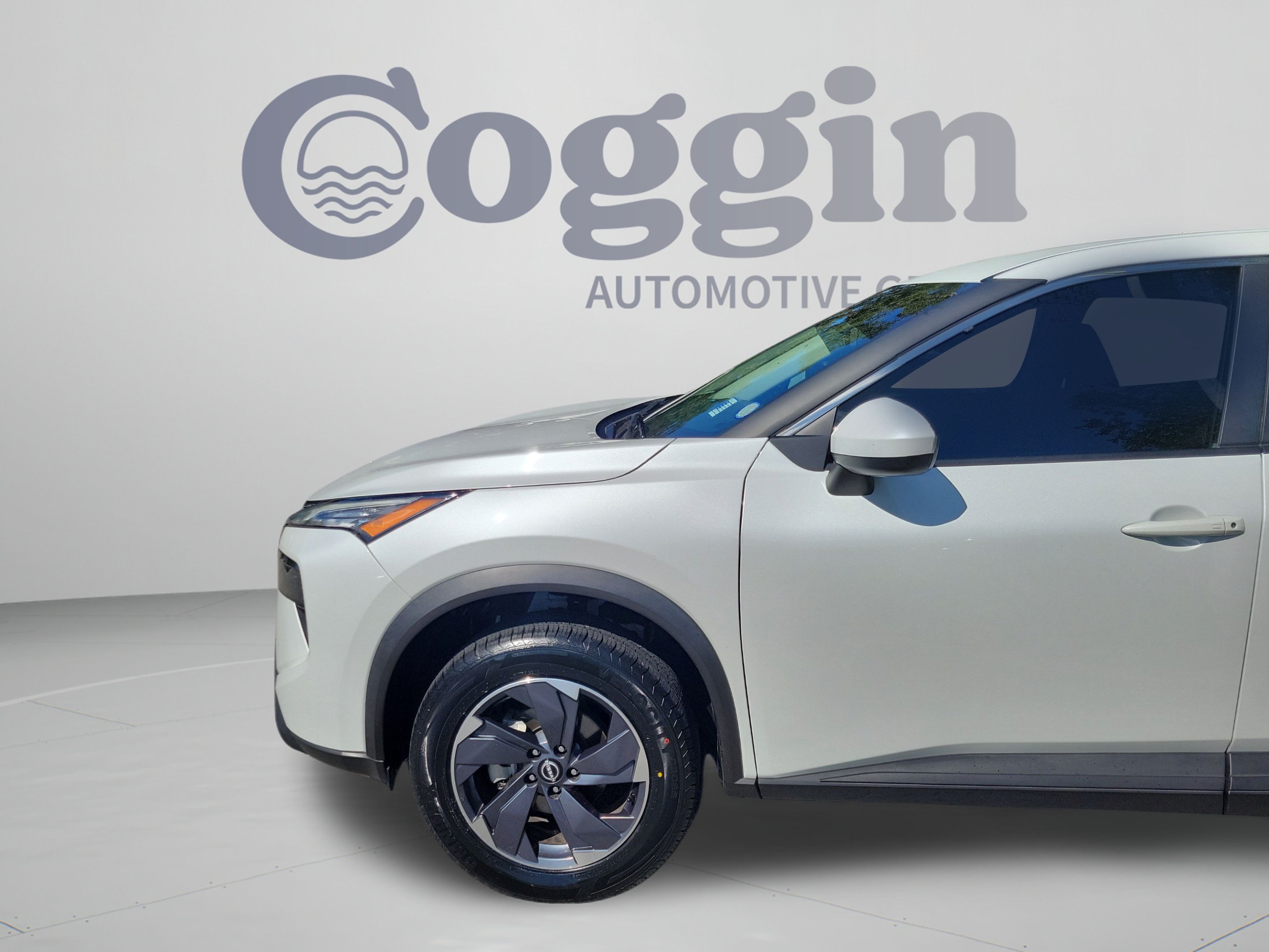 Used 2024 Nissan Rogue SV FWD image 28