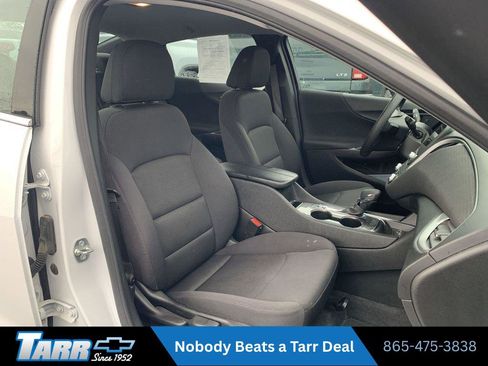 Used 2025 Chevrolet Malibu LT FWD image 24