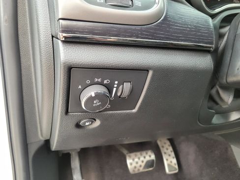 Used 2018 Jeep Grand Cherokee High Altitude AWD/4WD image 28