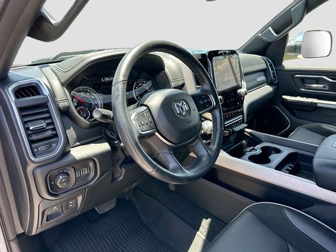 Used 2019 RAM 1500 Laramie w/ Sport Appearance Package AWD/4WD image 9