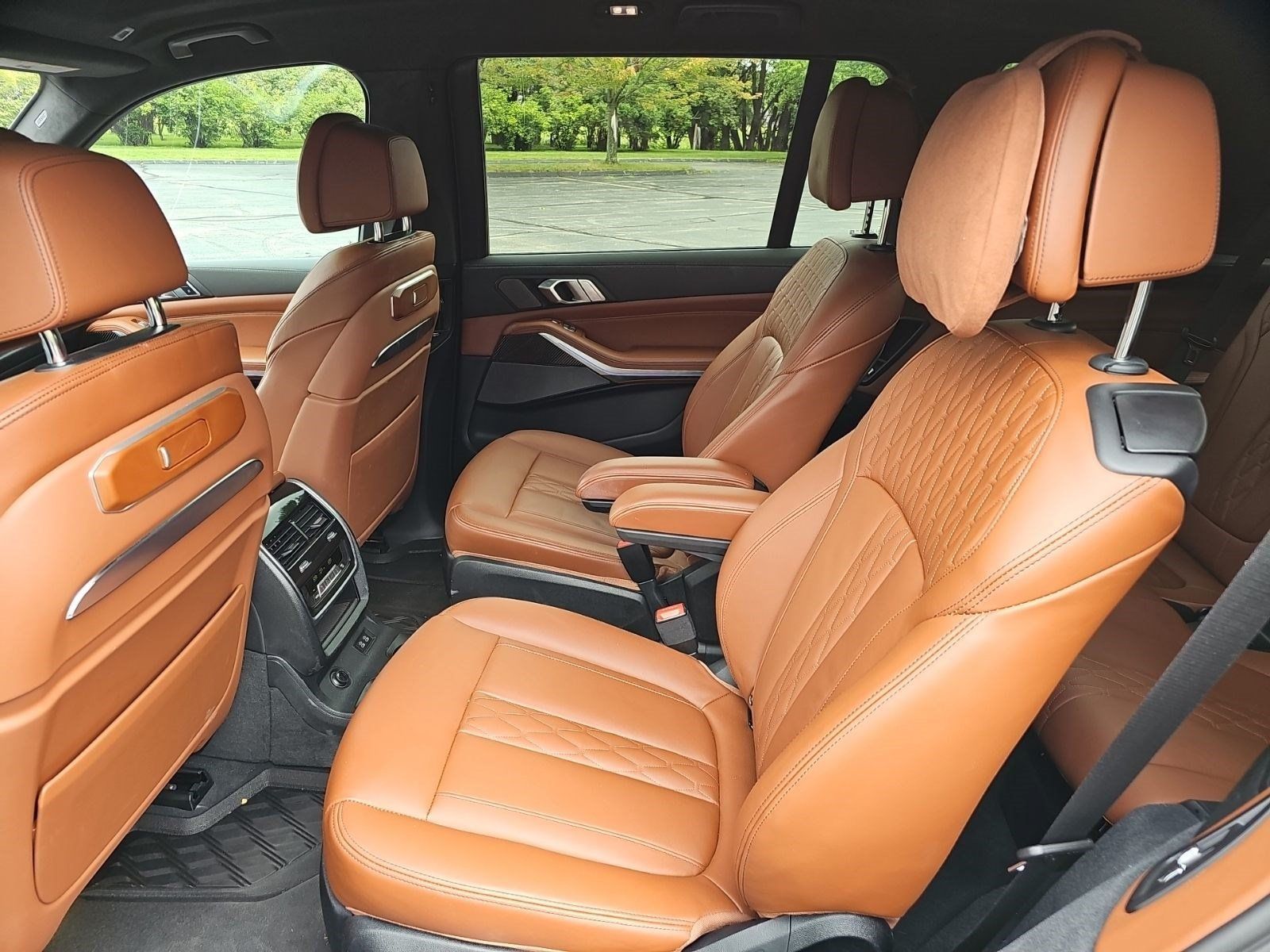 Used 2023 BMW X7 M60i AWD/4WD image 18