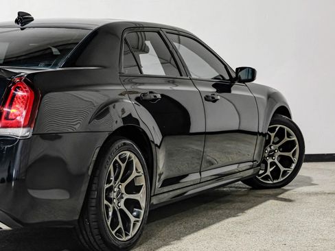 Used 2015 Chrysler 300 S w/ 300S Premium Group RWD image 17