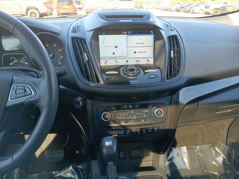 Certified 2017 Ford Escape Titanium w/ Canadian Touring Package image 20