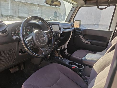 Used 2015 Jeep Wrangler Sport AWD/4WD image 11