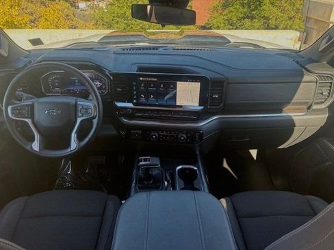 Used 2024 Chevrolet Silverado 1500 LT Trail Boss w/ Protection Package image 15