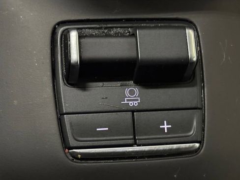 Used 2024 GMC Sierra 1500 AT4 w/ Technology Package AWD/4WD image 36