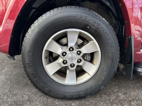 Used 2013 Toyota 4Runner SR5 image 13