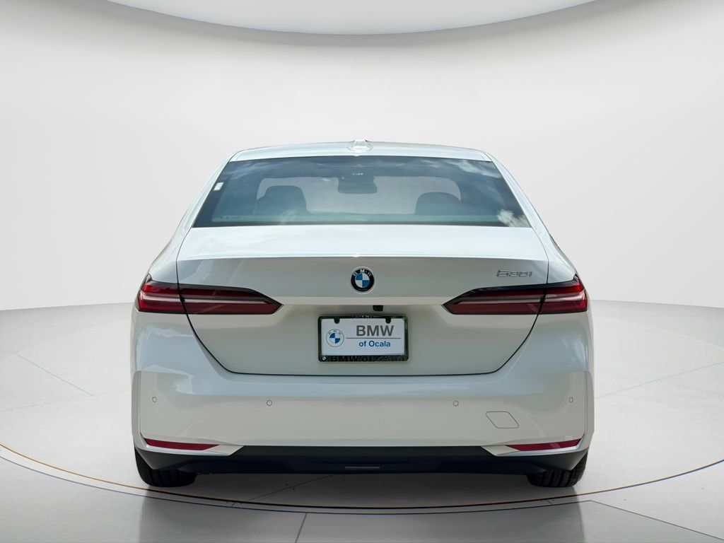 New 2027 BMW 530i w/ Premium Package RWD image 6