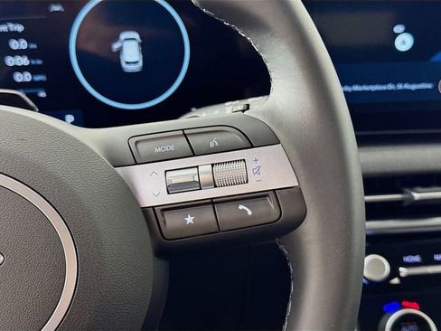 Certified 2025 Hyundai Tucson SEL image 18