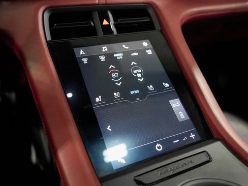 Used 2020 Porsche Taycan Turbo image 20