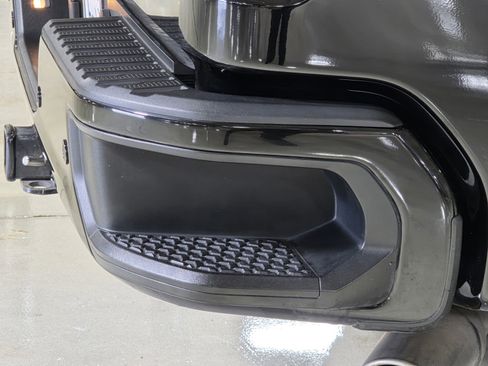 Used 2021 GMC Sierra 2500 AT4 w/ AT4 Premium Plus Package image 14