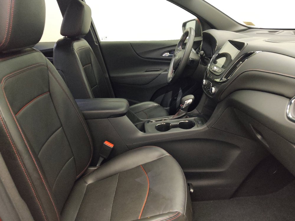 Used 2022 Chevrolet Equinox RS w/ RS Leather Package FWD image 21