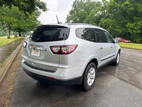 Used 2016 Chevrolet Traverse LS FWD image 7