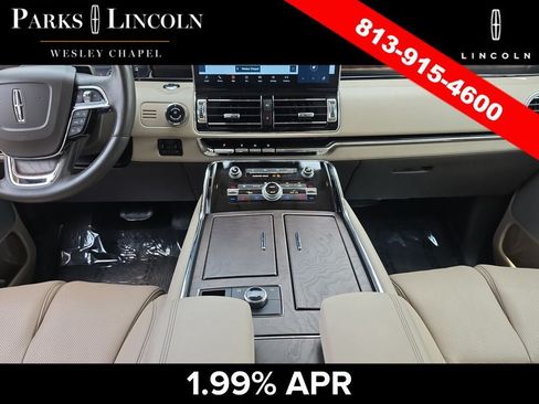 Certified 2024 Lincoln Navigator Reserve AWD/4WD image 13