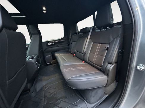 Used 2025 Chevrolet Silverado 1500 High Country image 11