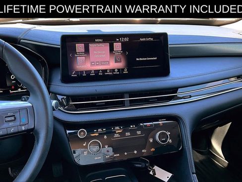 Certified 2025 INFINITI QX60 Luxe w/ Vision Package image 8