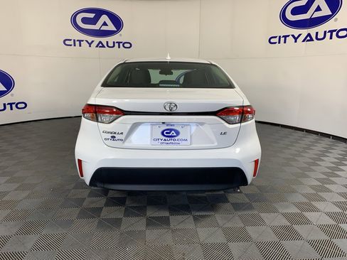 Used 2024 Toyota Corolla LE image 4