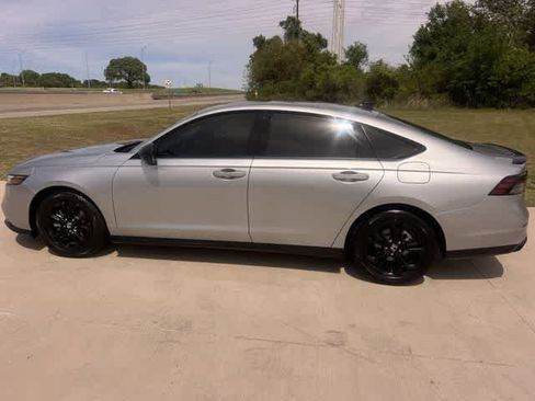 Certified 2025 Honda Accord Sport image 4