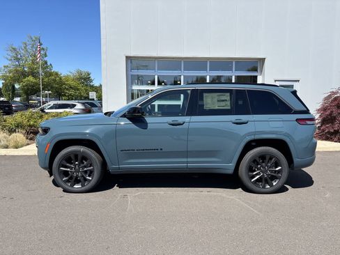 New 2026 Jeep Grand Cherokee Limited AWD/4WD image 2