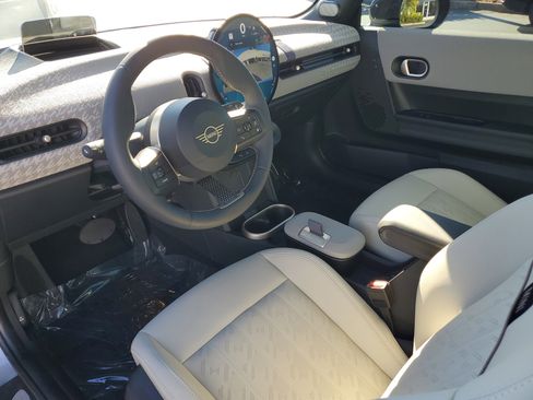 Used 2025 MINI Cooper S image 17