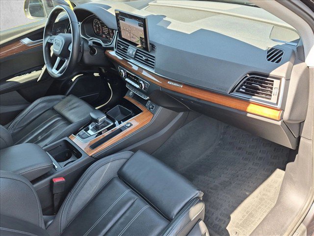 Used 2021 Audi Q5 Prestige w/ Prestige Package AWD/4WD image 24