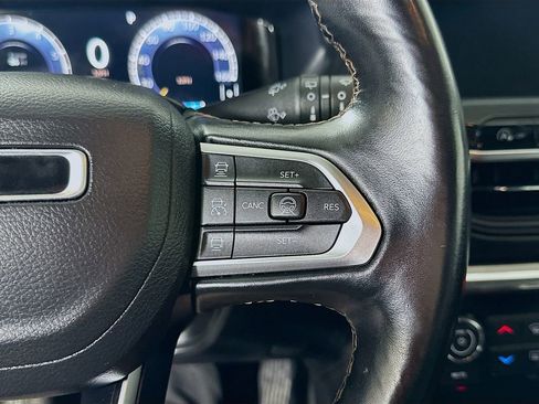 Used 2022 Jeep Compass High Altitude w/ (RED) Package image 24