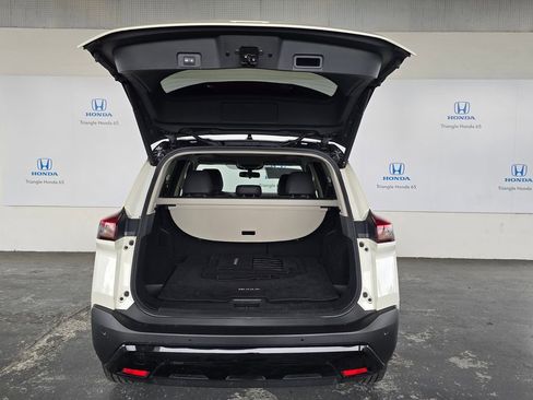 Used 2023 Nissan Rogue SV FWD image 55