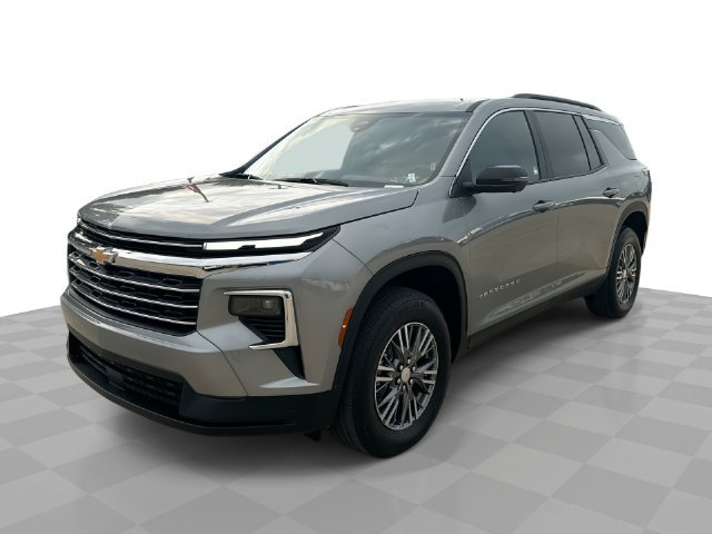 Used 2026 Chevrolet Traverse LT w/ Driver Confidence Package FWD image 1