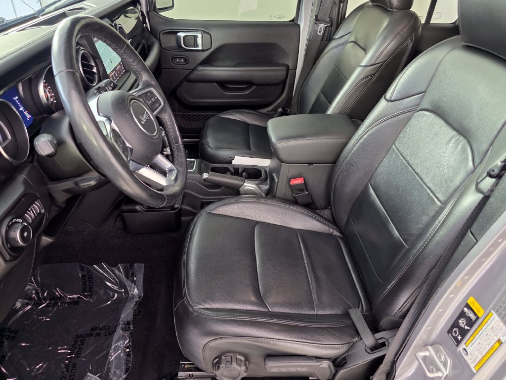 Used 2021 Jeep Wrangler Unlimited Sahara AWD/4WD image 9