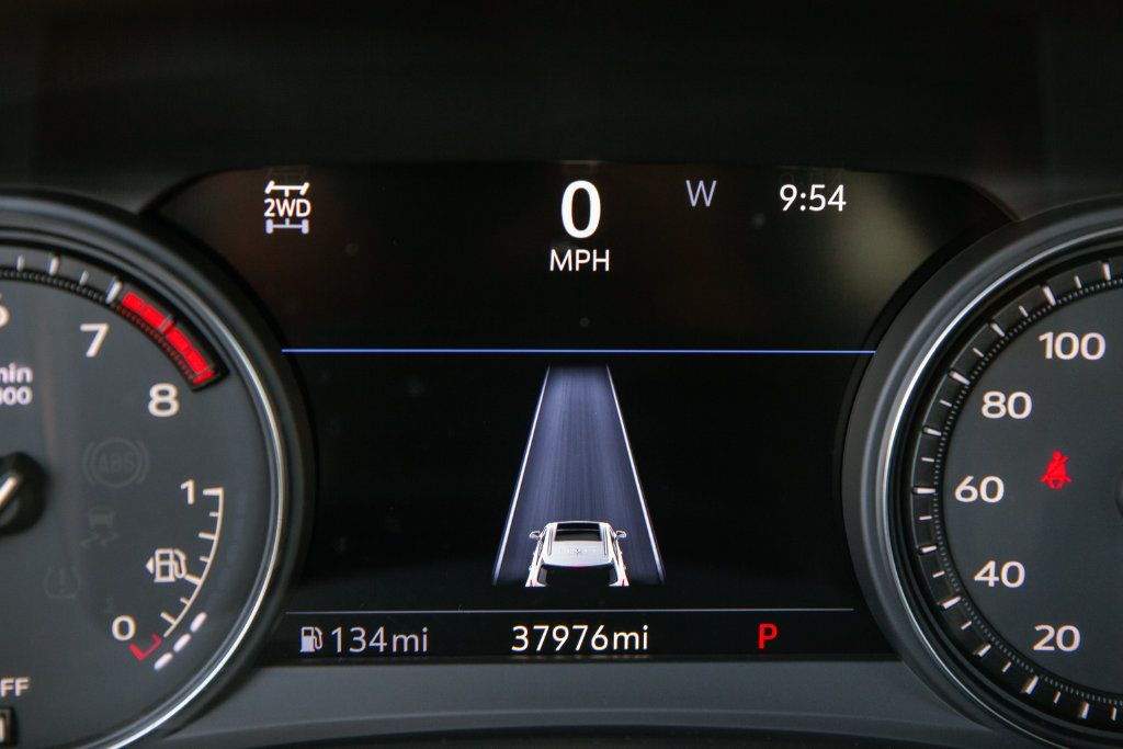 Used 2022 Cadillac XT5 Sportv w/ Technology Package AWD/4WD image 18
