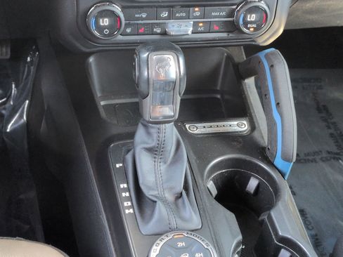 Used 2023 Ford Bronco Wildtrak AWD/4WD image 27